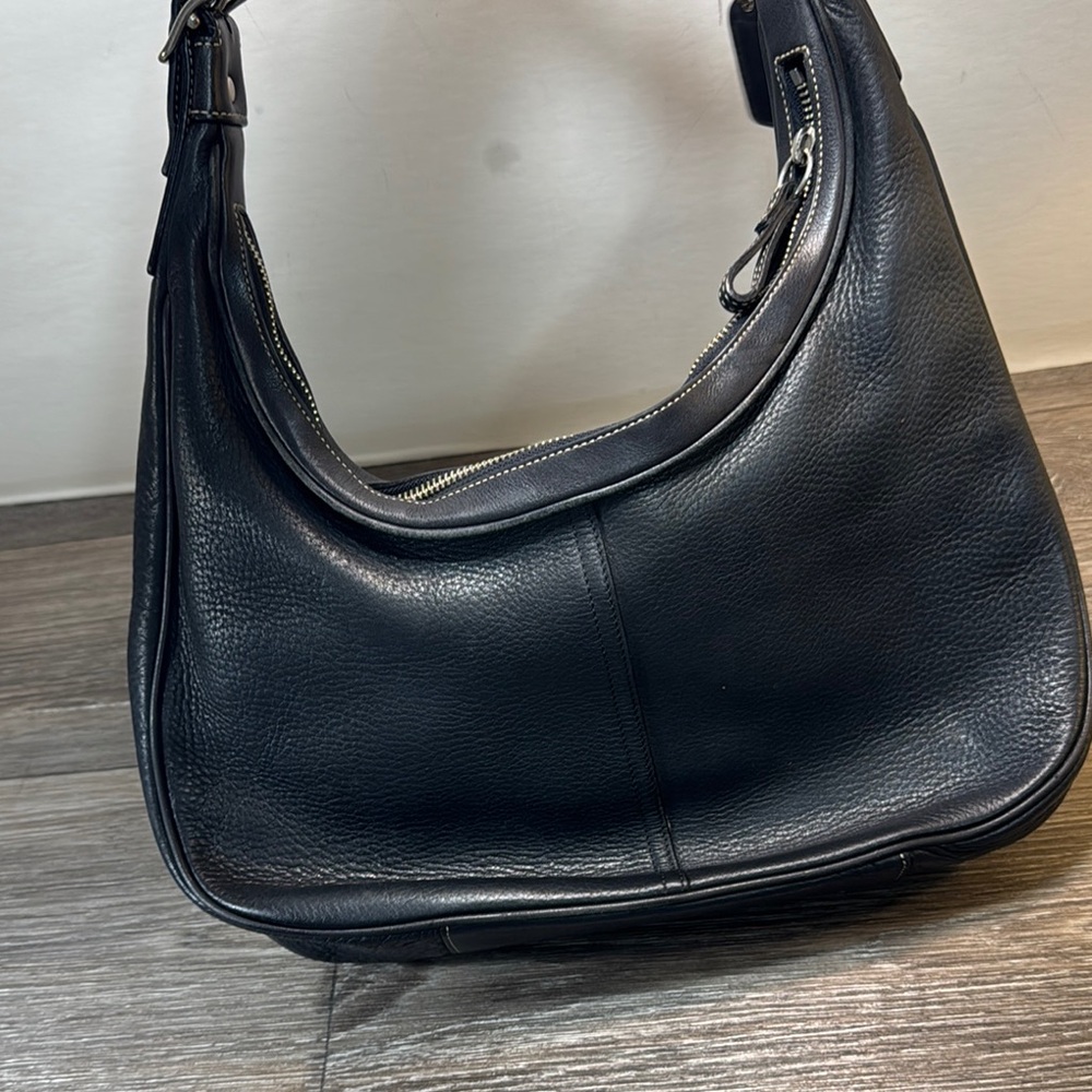 Vintage Coach Black Leather Shoulder Bag - Picture 3 of 15